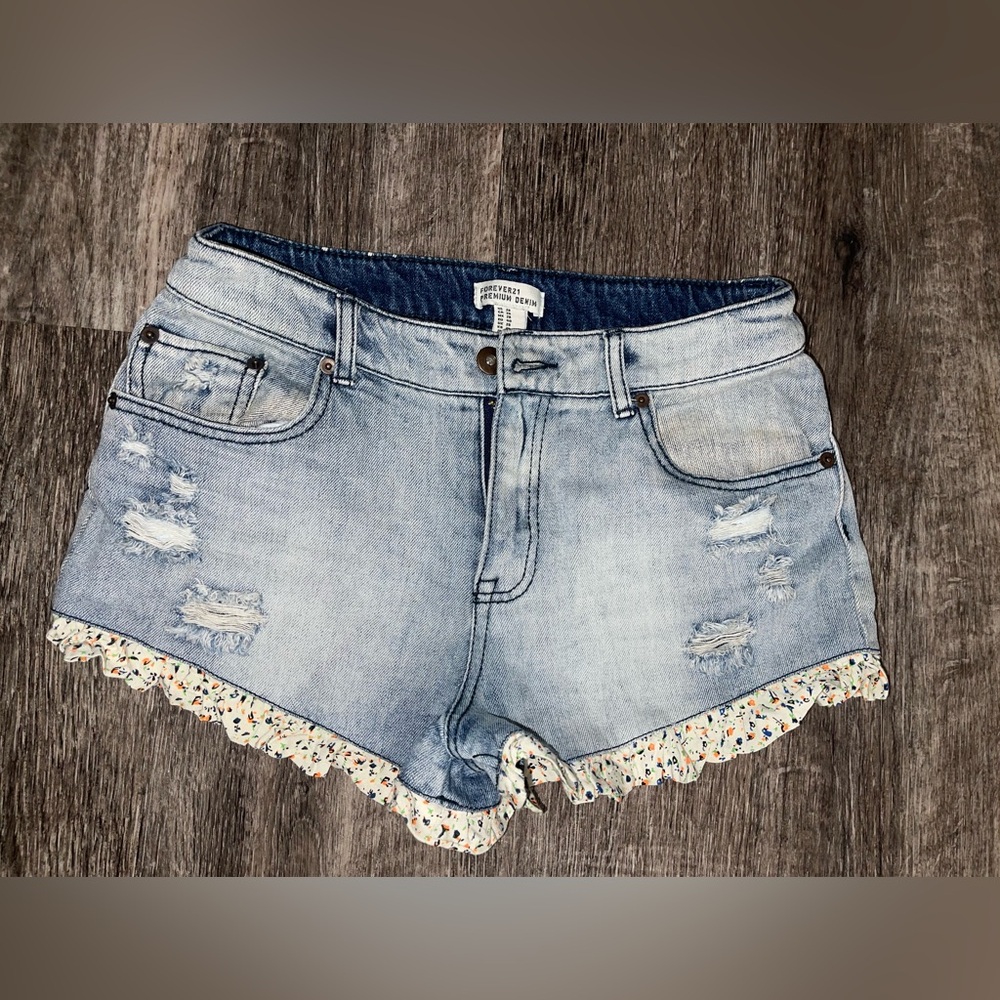 Women Fashion Shorts with Ruffles